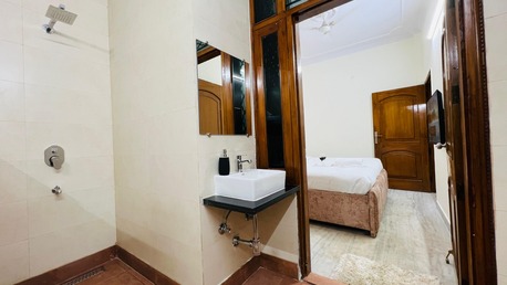 New Delhi, Apartments, Flats, Houses & Villas, INR 5486/day,  1 BR,  650 Sq. Meter,  BluO Modern 1 BHK Rohini