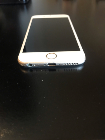 Manama, Mobile Phones, BHD 20,  IPhone 6s For 20 Bd Only