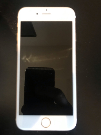 Manama, Mobile Phones, BHD 20,  IPhone 6s For 20 Bd Only