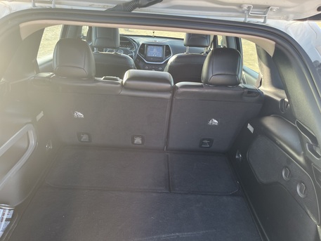 Rabigh, Vehicles, Cars & Trucks , SAR 35000,  Jeep Cherokee Trailhawk,  2014,  Automatic,  200000 KM,   , Auto, V6