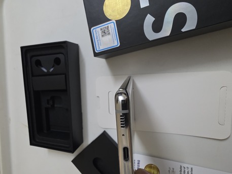 Manama, Mobile Phones, BHD 60,  S10 Plus Prestine Condition