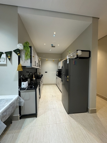 Riyadh, Household Items, SAR 4800,  Modern 2 Walls Kitchen Setup Cabinets Marble Countertop Sink Imported Sink Mixture