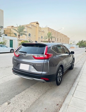 Riyadh, Vehicles, Cars & Trucks , SAR 63000,  Honda CR-V,  2018,  Automatic,  98000 KM,  Low Mileage