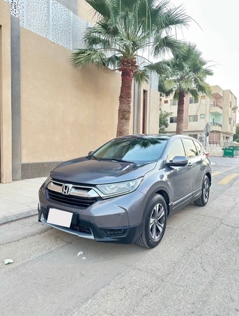 Riyadh, Vehicles, Cars & Trucks , SAR 63000,  Honda CR-V,  2018,  Automatic,  98000 KM,  Low Mileage