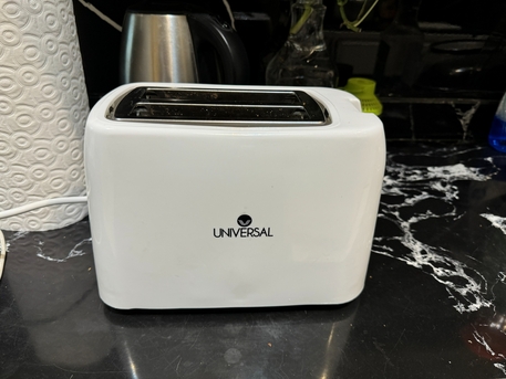 Riyadh, Appliances, SAR 50,  New Toaster Universal UN-038A 750W