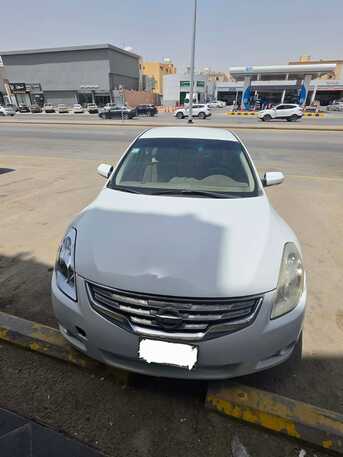 Riyadh, Vehicles, Cars & Trucks , SAR 13500,  Nissan Altima 2012,  2012,  Automatic,  252000 KM,   In A Good Condition
