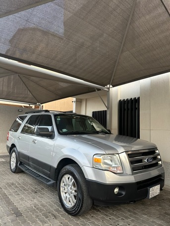 Jeddah, Vehicles, Cars & Trucks , SAR 30000,  Ford Excursion,  2013,  Automatic,  265 KM,  For Sale