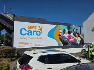 Brisbane, Graphic Design, Signage Molendinar