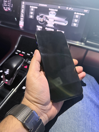 Jeddah, Electronics, SAR 2500,  Iphone 14 Pro Max - Black UK Version