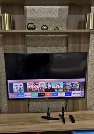Manama, Electronics, BHD 45,  Samsung 40 Inch Smart Tv 45 Bd Last Msg 3670 8372 Wts Ap No Call