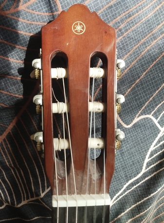 Manama, Musical Instruments, BHD 12,  Yamaha Classic Guitar 29 BHD And Violin 12 BHD