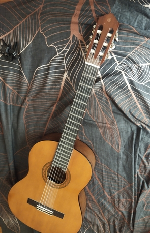 Manama, Musical Instruments, BHD 12,  Yamaha Classic Guitar 29 BHD And Violin 12 BHD