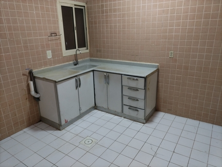 Al Khobar Al Shamalia, Apartments, Flats, Houses & Villas, SAR 17600/year,  2 BR,  Family Apartment For Rent (Two Rooms, Bathroom, Kitchen)