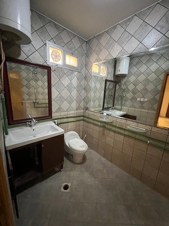 Riyadh, Apartments, Flats, Houses & Villas, SAR 28000/year,  2 BHK Flat Available In A Descent Villa. Malaz Stadium Metro
