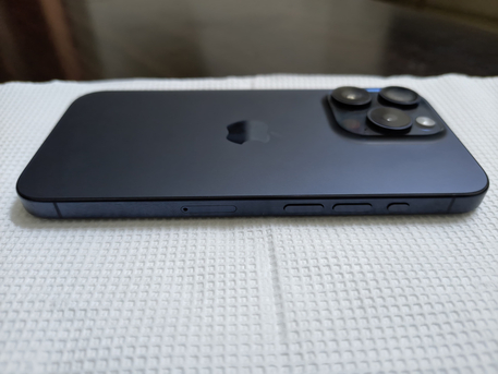 Barbar, Mobile Phones, BHD 250,  IPhone 15 Pro 256 GB