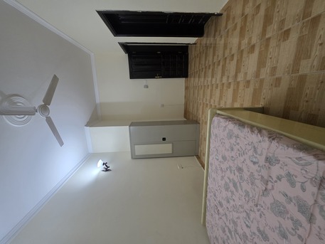 Manama, Apartments, Flats, Houses & Villas, BHD 240/month,  2 BR,  @2BATHROOM Hall Kitchen With Electricity Fully Furnished