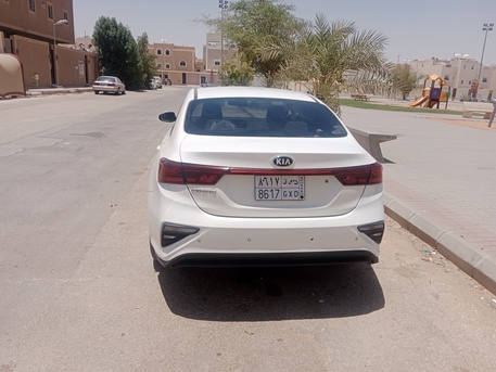 Riyadh, Vehicles, Cars & Trucks , SAR 32000,  Kia Cerato,  2019,  Automatic,  300000 KM,