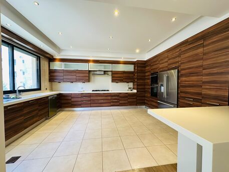 Amman, Apartments, Flats, Houses & Villas, JOD 18000/year,  3 BR,  220 Sq. Meter,  Apartment For Rent In Jabal Amman
