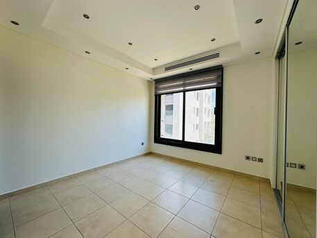 Amman, Apartments, Flats, Houses & Villas, JOD 18000/year,  3 BR,  220 Sq. Meter,  Apartment For Rent In Jabal Amman