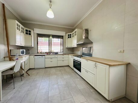 Abdoun, Apartments, Flats, Houses & Villas, JOD 13000/year,  3 BR,  200 Sq. Meter,  Apartment For Rent In Abdoun