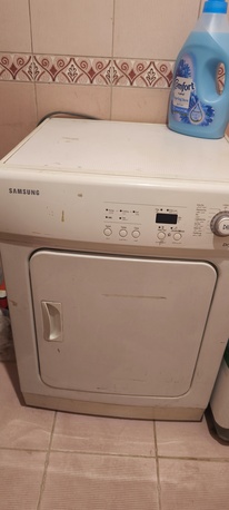 Al Nazlah Al Yamaniyah, Household Items, SAR 150,  Nikai Air Fryer And Samsung Cloth Dryer