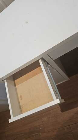 Al Safa, Furniture, SAR 100,  Desk, White And In A Good Condition