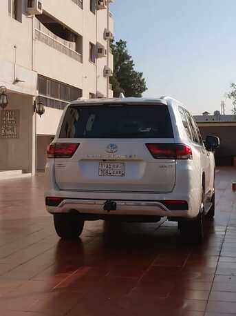 Jeddah, Vehicles, Cars & Trucks , SAR 305000,  Toyota Land Cruiser,  2025,  Automatic,  7800 KM,   (GXR 4)