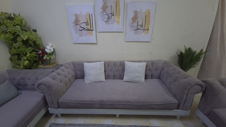 Hofuf, Furniture, SAR 500,  ​🛋️ Elegant Chesterfield-Style Sofa Set For Sale (Great Condition!)