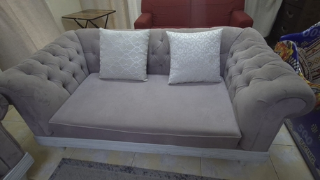 Hofuf, Furniture, SAR 500,  ​🛋️ Elegant Chesterfield-Style Sofa Set For Sale (Great Condition!)