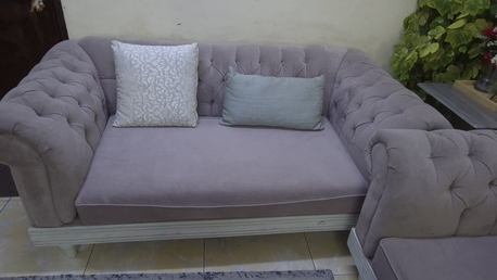 Hofuf, Furniture, SAR 500,  ​🛋️ Elegant Chesterfield-Style Sofa Set For Sale (Great Condition!)
