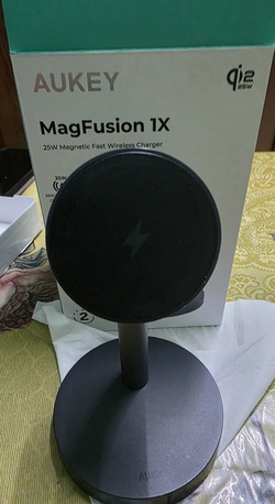 Riyadh, Appliances, SAR 100,  I Want To Sell 25w Fast Wireless Charger Iphone