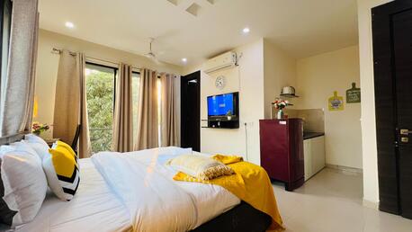 Gurgaon, Apartments, Flats, Houses & Villas, INR 3000/day,  Furnished,  Studio,  450 Sq. Feet,  TOP-RATED STUDIO APARTMENTS IN SECTOR 24 GURGAON!