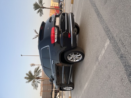 Dammam, Vehicles, Cars & Trucks , SAR 72000,  Jeep Grand Cherokee Summit (Black Sapphire Metallic),  2014,  Automatic,  159500 KM,