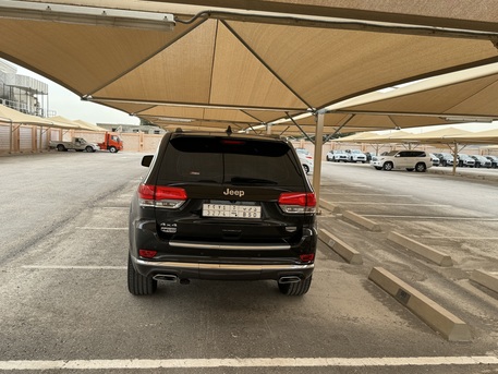 Dammam, Vehicles, Cars & Trucks , SAR 72000,  Jeep Grand Cherokee Summit (Black Sapphire Metallic),  2014,  Automatic,  159500 KM,