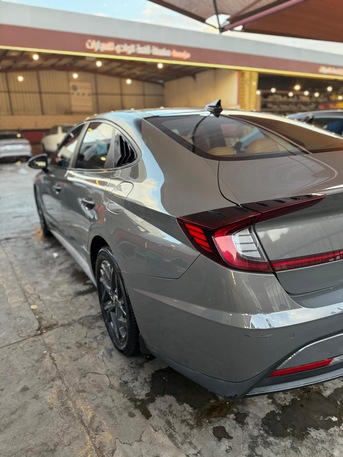 Riyadh, Vehicles, Cars & Trucks , SAR 55000,  Hyundai Sonata,  2021,  Automatic,  171934 KM,    Model Reasonable Price