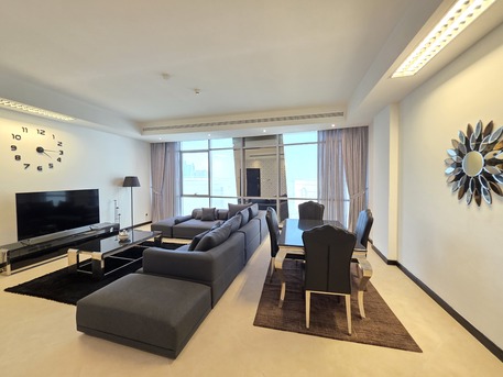 Juffair, Apartments, Flats, Houses & Villas, BHD 350/month,  Furnished,  2 BR,  150 Sq. Meter,  Sea View |Extremely Spacious | Reduce Price | Family Building | In New Juffair.