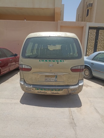 Riyadh, Vehicles, Cars & Trucks , SAR 15000,  Hyundai H1-Original Disesel,  2006,  Manual,  400000 KM,