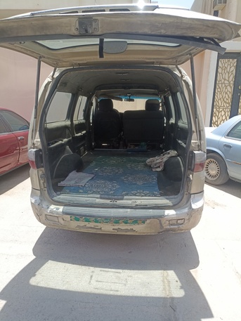 Riyadh, Vehicles, Cars & Trucks , SAR 15000,  Hyundai H1-Original Disesel,  2006,  Manual,  400000 KM,