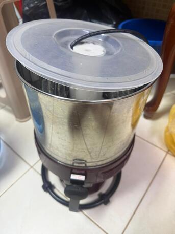 Jubail, Household Items, SAR 250,  Mixer Grinder & Baby Crib For Sale