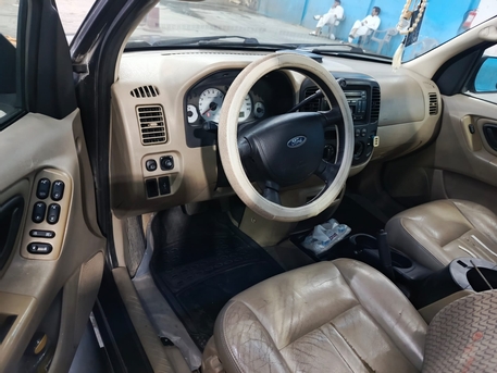 Jubail Industrial City, Vehicles, Cars & Trucks , SAR 11500,  Ford Escape,  2005,  Automatic,  186000 KM,  Car For Sale