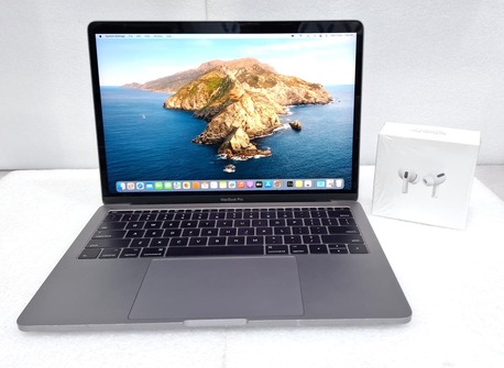 Manama, Computers, BHD 129,  MacBook Pro Intel Core I5 2.3Ghz 13.3" QHD 2K Display 8GB RAM Good Working (Free AirPods)