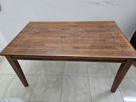 Manama, Furniture, BHD 20,  Wooden Dining Table-Heavy Duty( Negotiable Price)