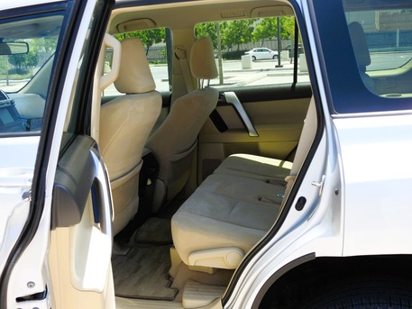 Manama, Vehicles, Cars & Trucks , BHD 7900,  Toyota Prado,  2016,  Automatic,  140000 KM,   TXL  MODEL, FULLY AGENT MAINTAINED SUV FOR SALE