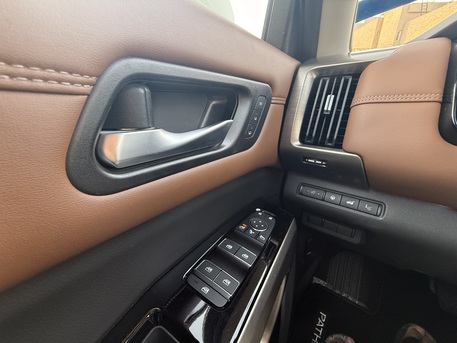 Jeddah, Vehicles, Cars & Trucks , SAR 170000,  Nissan Pathfinder 2023,  2023,  Automatic,  200 KM,  Nissan Pathfinder SL