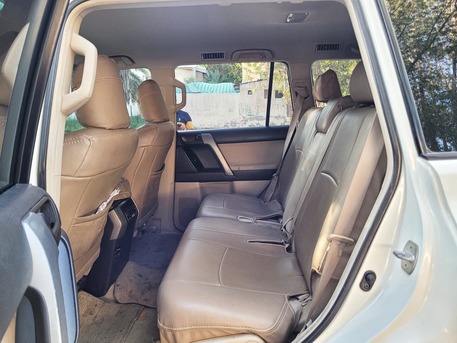 Manama, Vehicles, Cars & Trucks , BHD 1,  Toyota Prado,  2013,  Automatic,  200000 KM,  WELL MAINTAINED FULL COVER INSURANCE