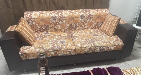 Al Jubail Al Balad, Household Items, SAR 200,  Bedroom Sofa (2-Seater) , SAR 200 , Contact # 053 558 4883