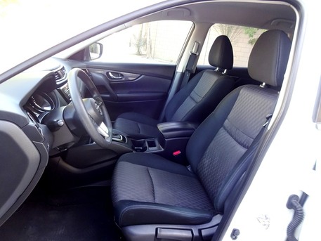 Zinj, Vehicles, Cars & Trucks , BHD 6500,  Nissan X-Trail,  2022,  Automatic,  73000 KM,  Agency Maintained - First Owner, Accident Free - URGENT SALE