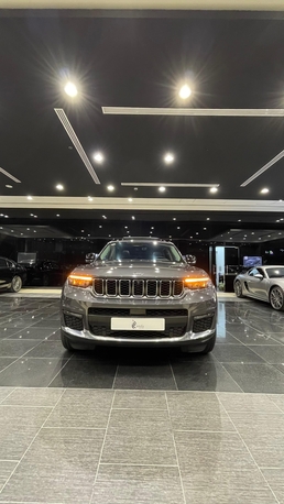 Sanabis, Vehicles, Cars & Trucks , BHD 12900,  Jeep Grand Cherokee L,  2022,  Automatic,  77000 KM,   Limited Model