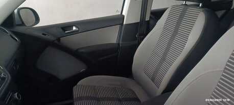 Manama, Vehicles, Cars & Trucks , BHD 1300,  Volcewogen,  2012,  Automatic,  200000 KM,  Car For Sale