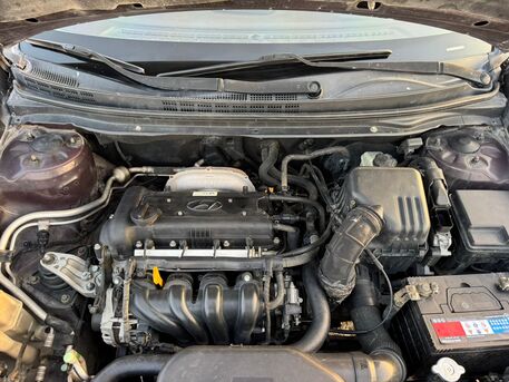 Dhahrat Laban, Vehicles, Cars & Trucks , SAR 20000,  Hyundai Elantra,  2010,  Manual,  425000 KM,     Odometer 420000 | 2nd Owner | 20000 Final